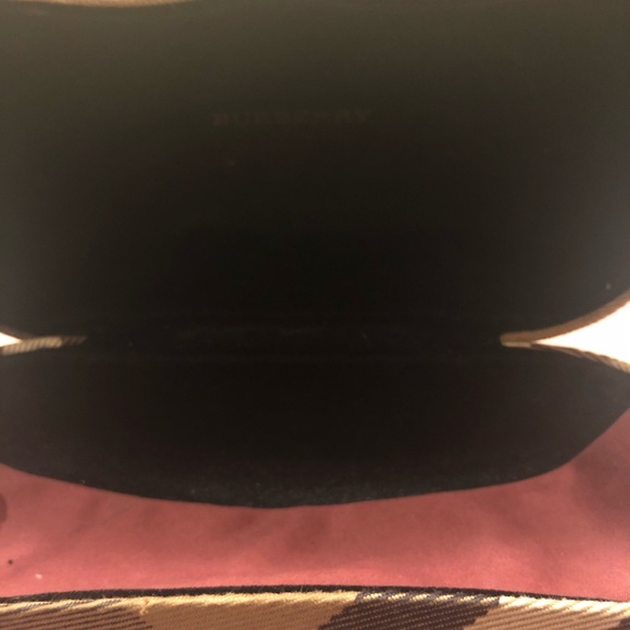 Burberry Sunglasses in Black - Picture 3 of 12